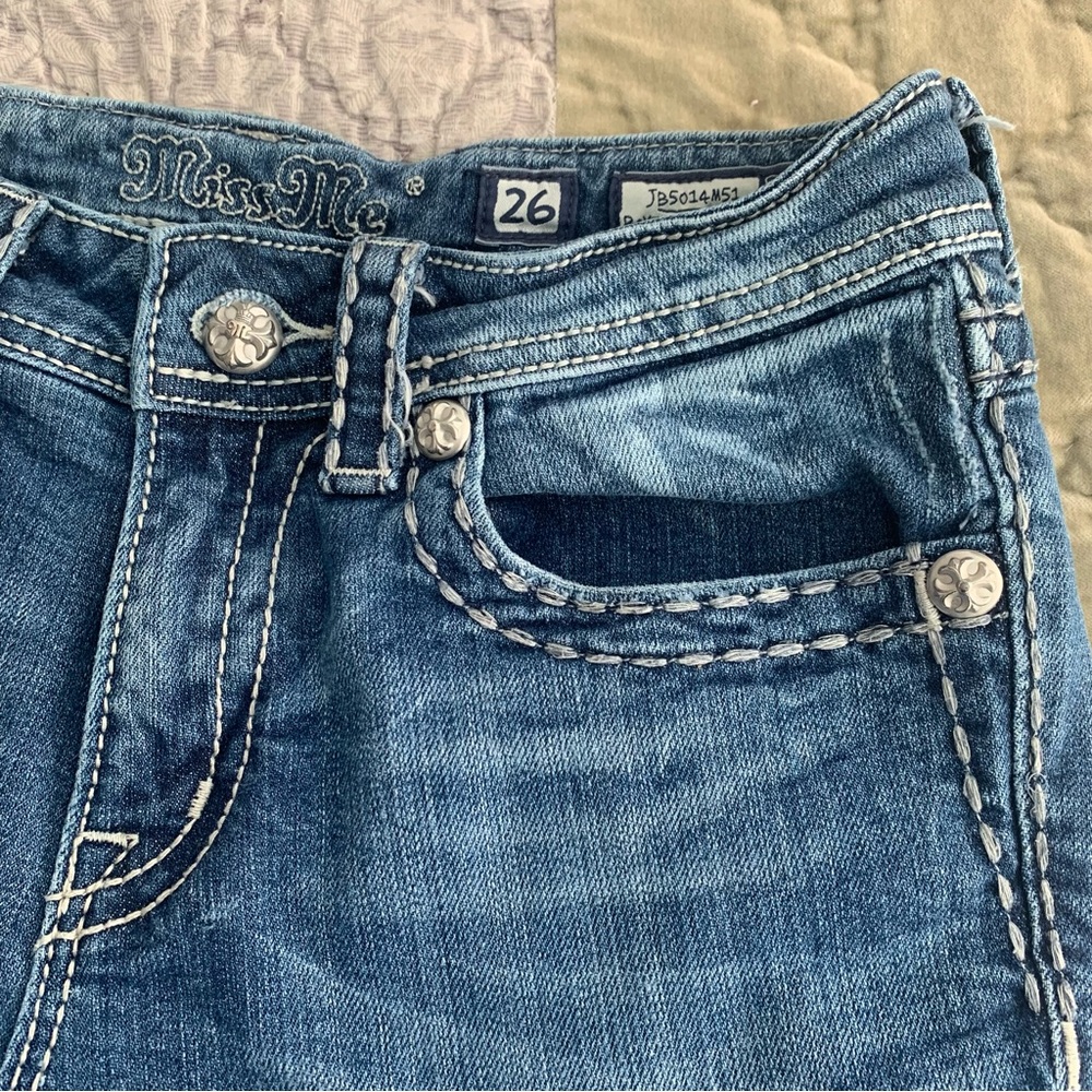 - Miss Me Jean Shorts Boyfriend Bermuda Bling  Womans Size 26 - Picture 9 of 9